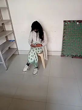 Sunita-collage's cam snapshot