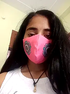 Raatki_Pari's cam snapshot