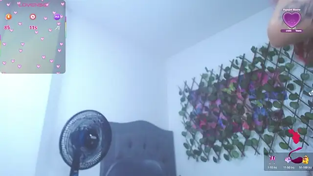 Nyra_naomi's cam snapshot