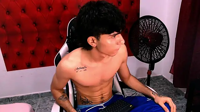 Bryant_Connor's cam snapshot