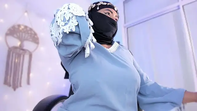 jazmin_anbar's cam snapshot