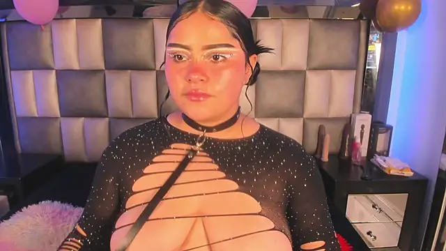 abbiecollins_js's cam snapshot