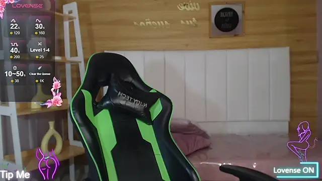 draviana_a_'s cam snapshot