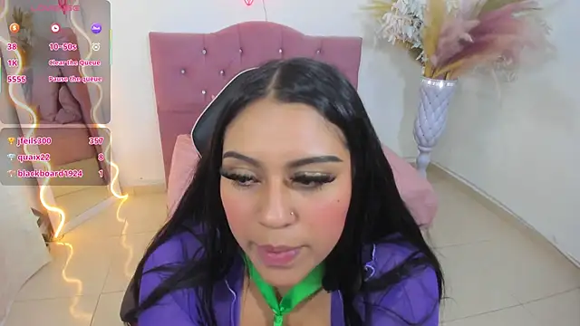 kendra_tay's cam snapshot