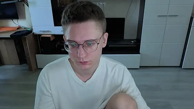 angryzan's cam snapshot