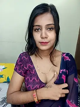 Miss-Riyasingh's cam snapshot