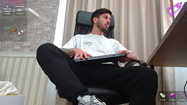 JonahShaw's cam snapshot