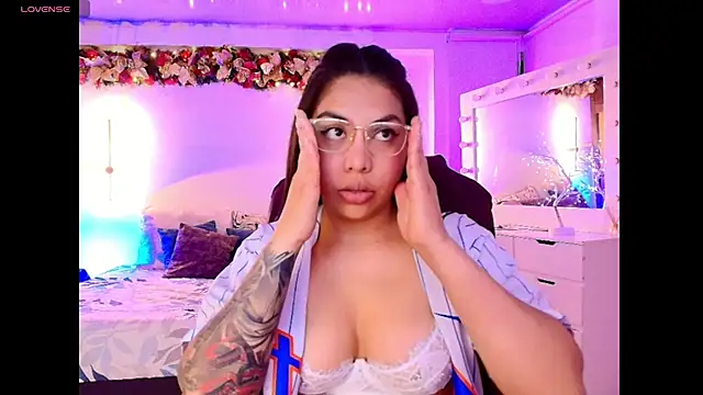 kloe28's cam snapshot