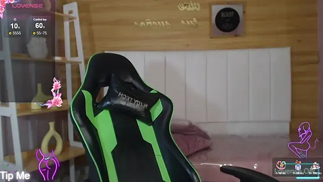 draviana_a_'s cam snapshot