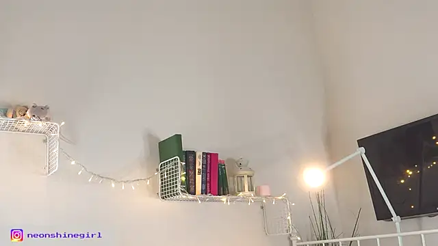 NeonShine's cam snapshot