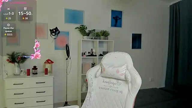 MiaVixxen's cam snapshot