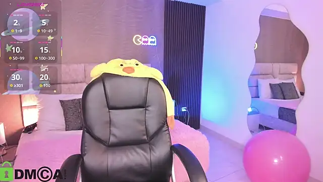 Arinextdoor's cam snapshot