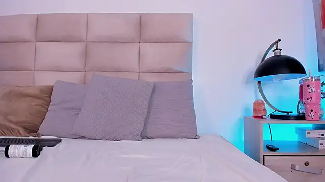 AngelyRosse1's cam snapshot