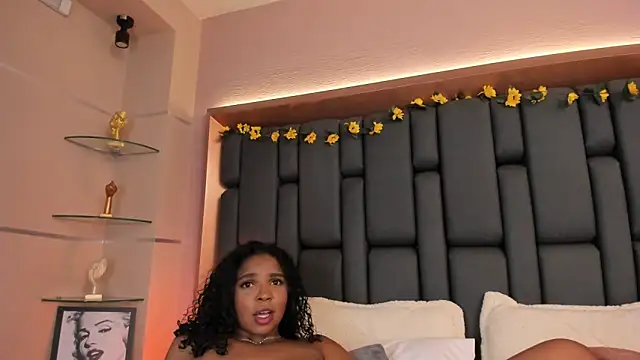 LisaMendez's cam snapshot