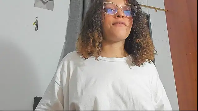 Ada_gales_ live sex cam