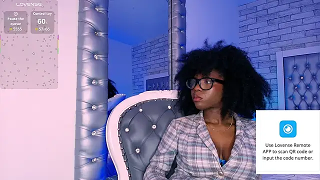 AmiraMorgan's cam snapshot