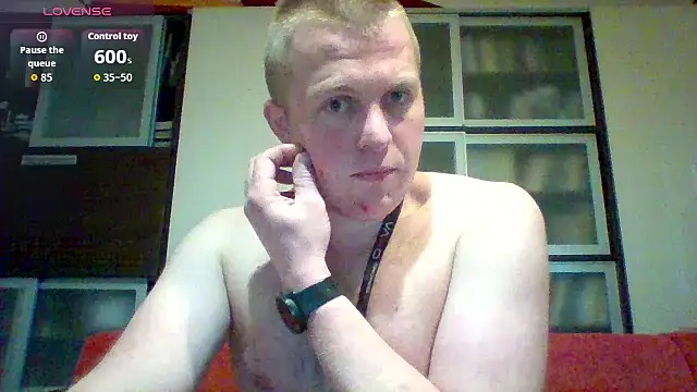 Matttthees live sex cam