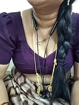 Srilakshmi_telugu's cam snapshot