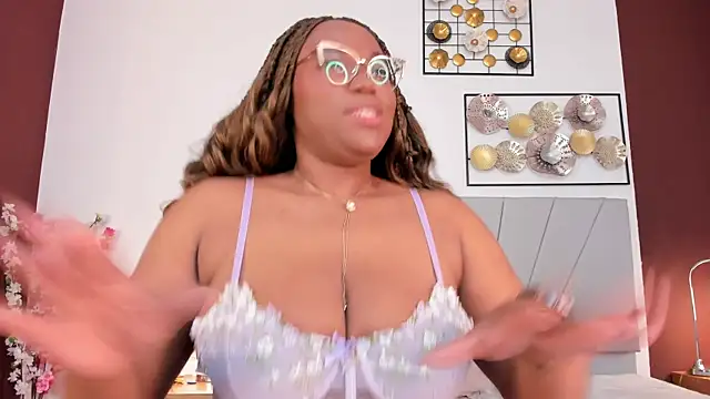 Makena_gh's cam snapshot