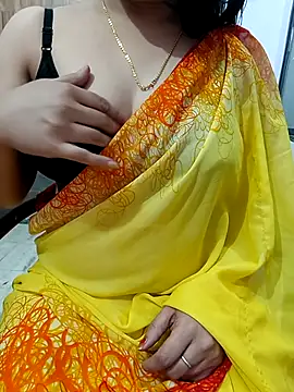 roshni_agrawal0's cam snapshot