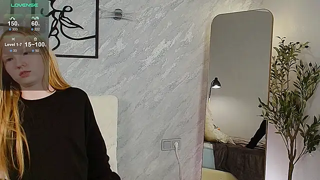 LiandraNelson's cam snapshot