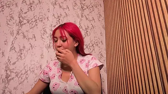 sweetcherryyy_'s cam snapshot