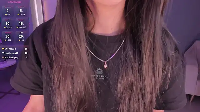 LarisaSmirnov live sex cam