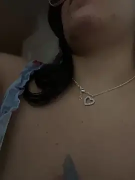 Lia_flowers live sex cam