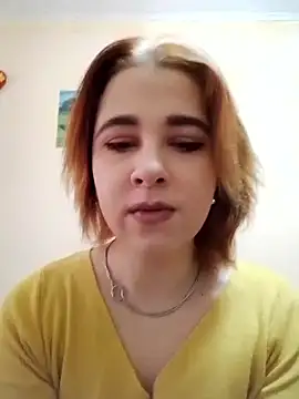 Gussie_Bridie's cam snapshot