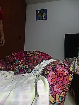 Van3orgasm4me's cam snapshot