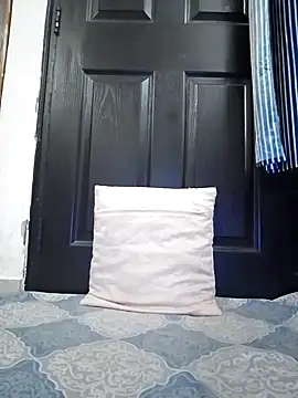 meenu_baby's cam snapshot