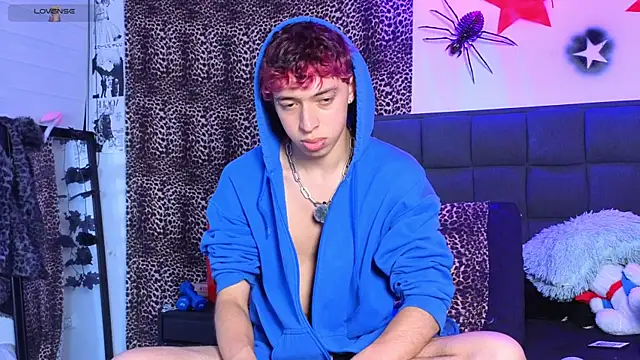 Otter_Star live sex cam