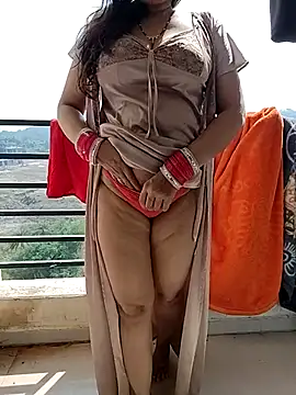 kaamuk_shweta live sex cam