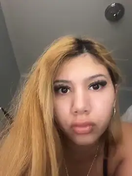 emilyslut2005 live sex cam