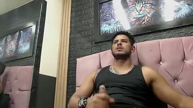 Chris_Dick23 live sex cam