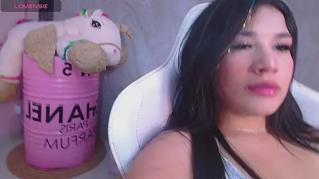 Violetta_jhonson_a live sex cam