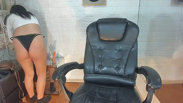 Lilifut_ live sex cam