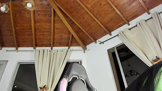 IsaFontanna live sex cam