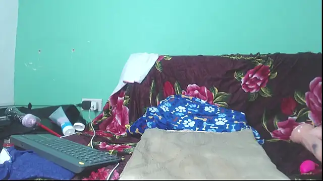 avaleri_cherry live sex cam