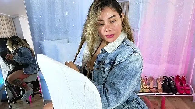 Tawny_cox live sex cam