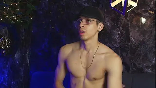 nicolai_drake live sex cam