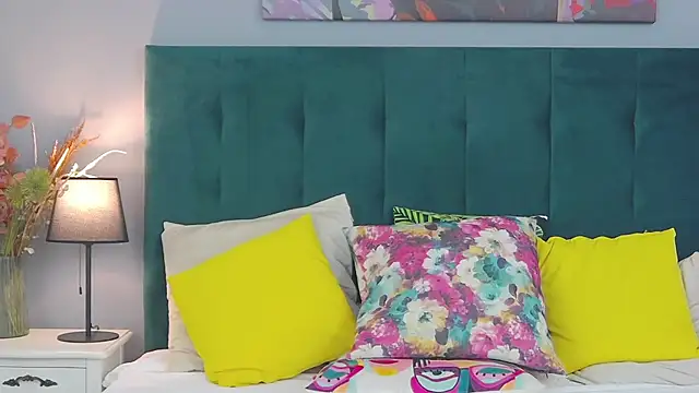 Mia_Sofie live sex cam