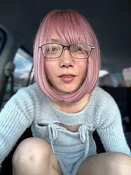 takusaki223 live sex cam