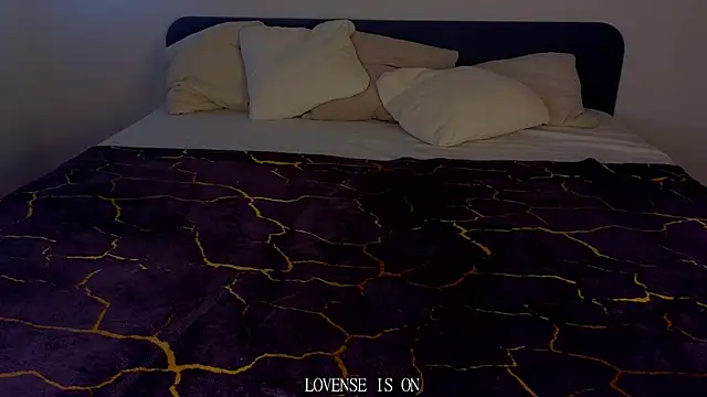 BritniBers live sex cam