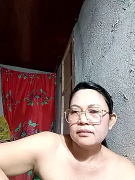 Everleigh_mom live sex cam