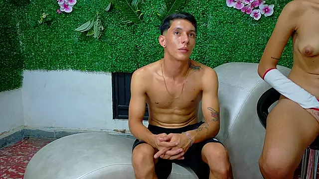 ZafiroAndFlynn live sex cam