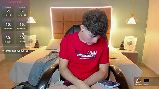 AlejooTwink live sex cam