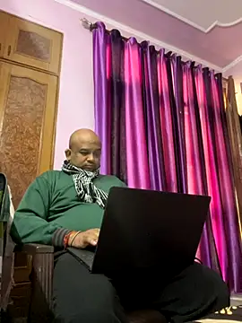 Dick_6inches_Delhi live sex cam