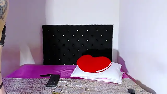 valen_colombian69 live sex cam