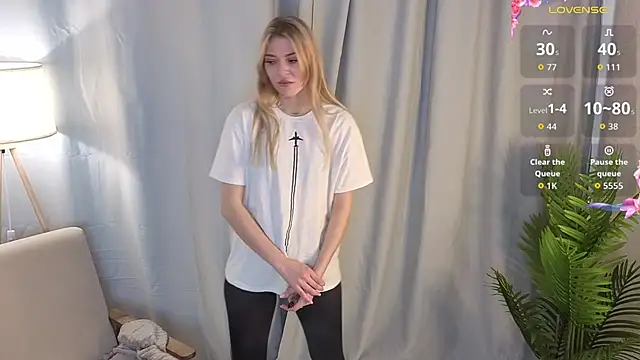 ToyaBosques's cam snapshot